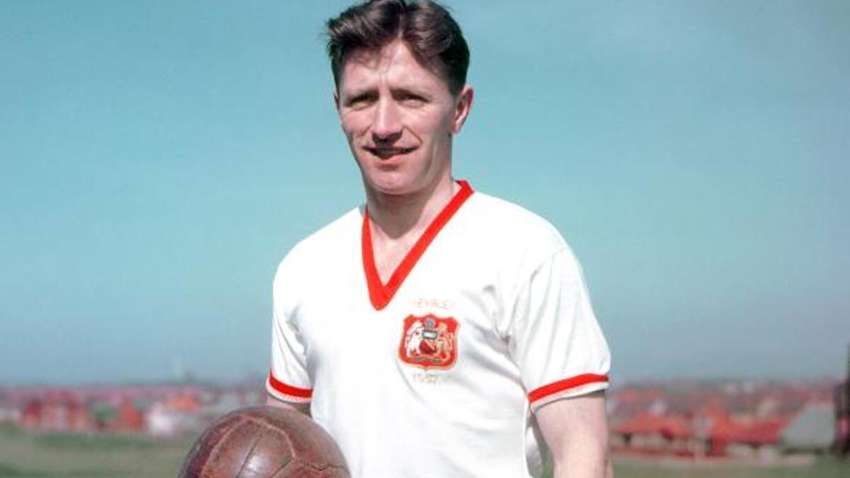 Легендарному капитану "Манчестер Юнайтед" исполнилось бы 93 года