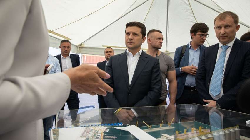 "Ви вважаєте, що я ідіот?": Зеленський відчитав в. о. голови ДФС Власова і велів йому звільнитися, - ВІДЕО