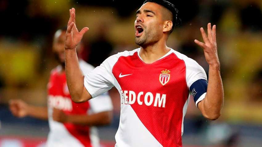 "Монако" согласен отпустить звездного нападающего Фалькао в Турцию