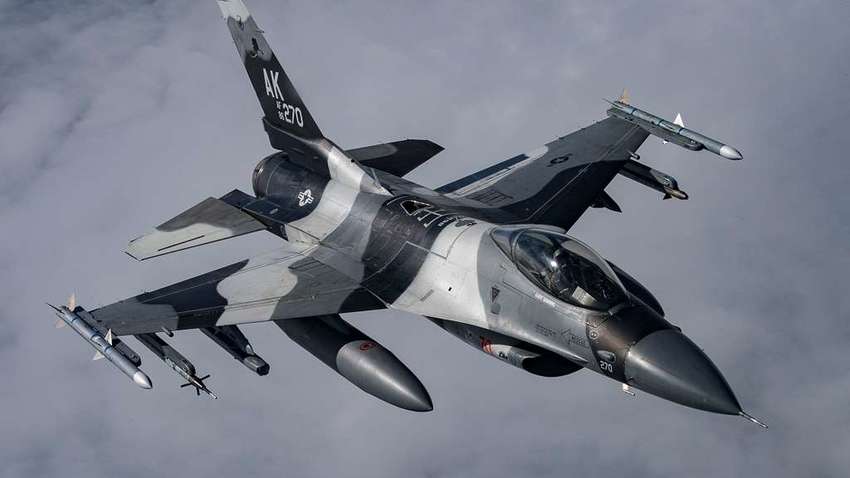 На болотах уже завывают: F-16, вероятно, впервые поразил «жирную цель»