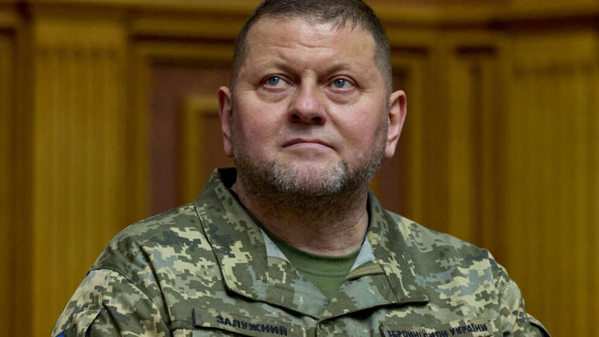 Кулеба відповів, чи почав Залужний роботу послом у Британії