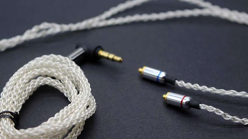 Компанія Google представила смарт-кабель для навушників