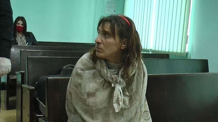 Признали невменяемой: состоялся суд над женщиной, которая гуляла Харьковом с отрезанной головой своей дочери