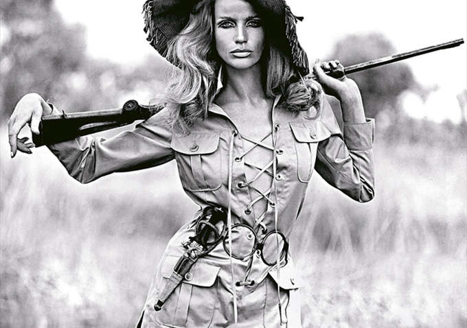 Saint Laurent перевыпустили знамениту сукню через 50 років