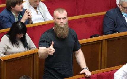 В ГБР объяснили, почему выпустили скандального нардепа Дмитрука за границу