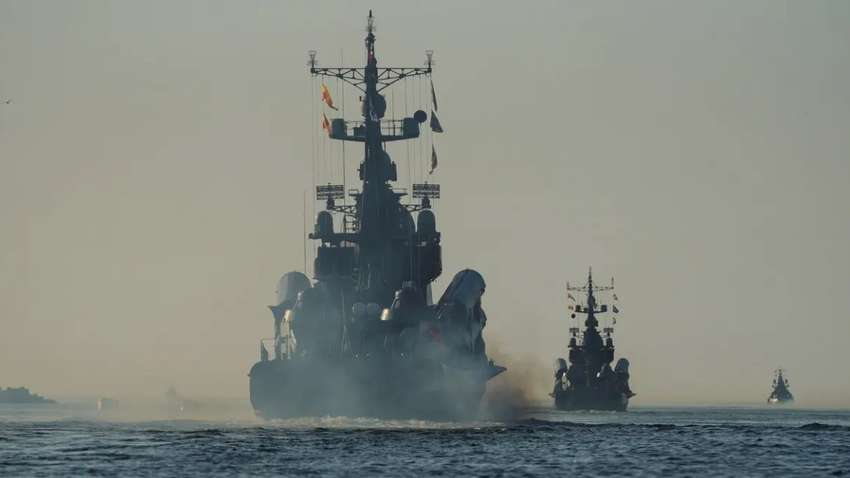 Тысячи русских солдат в Балтийском море: что происходит