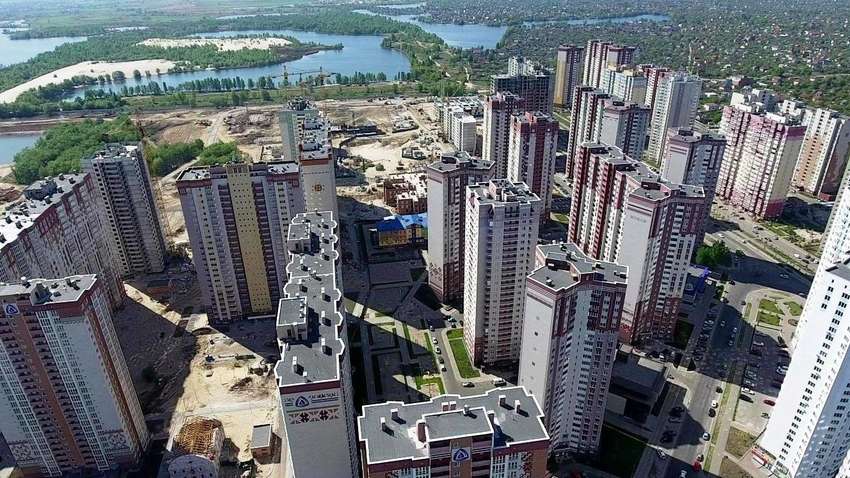 Конфлікт на Осокорках Центральних: інвестори "Аркади" звинуватили "екоактивістів" і "Нацкорпус" у крадіжці будматеріалів Конфлікт на Осокорках Центральних: інвестори "Аркади" звинуватили "екоактивістів" і "Нацкорпус" у крадіжці будматеріалів