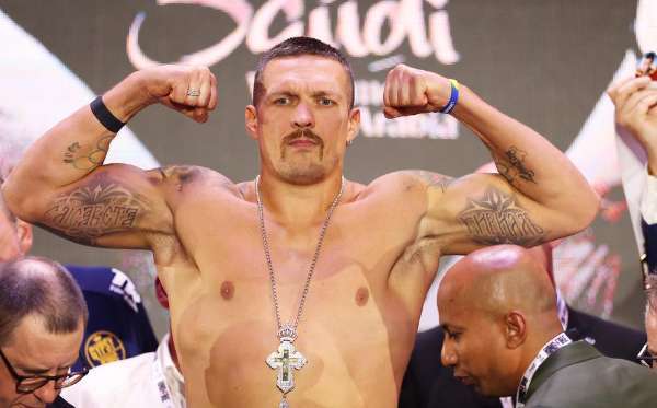 Олександр Усик дискваліфікований після бою з Дюбуа: що сталося Олександр Усик дискваліфікований після бою з Дюбуа: що сталося