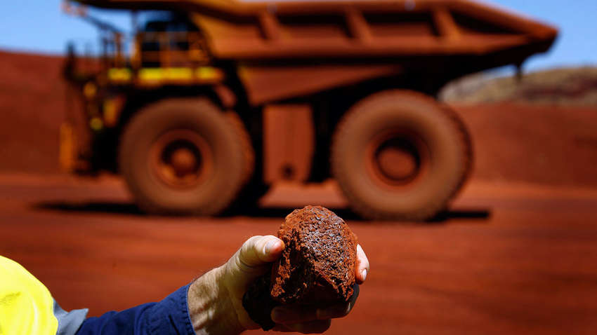 Министр экономики хочет внести правки в скандальный законопроект о железной руде