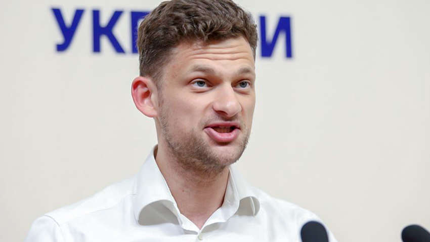 Дубілет обіцяв щомісяця публікувати зарплати міністрів