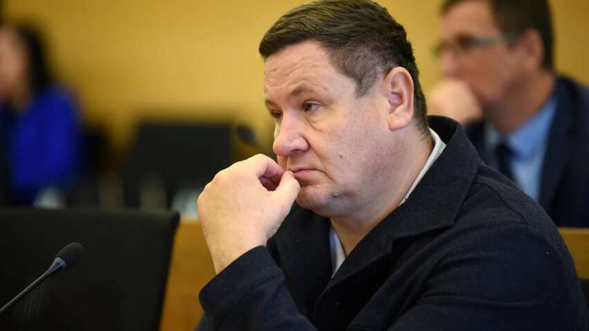 Мер латвійського міста потрапив під російський обстріл в Україні: він отримав поранення Мер латвійського міста потрапив під російський обстріл в Україні: він отримав поранення