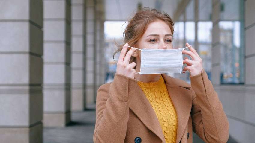 Во Флориде граждан через суд заставят носить защитные маски Во Флориде граждан через суд заставят носить защитные маски