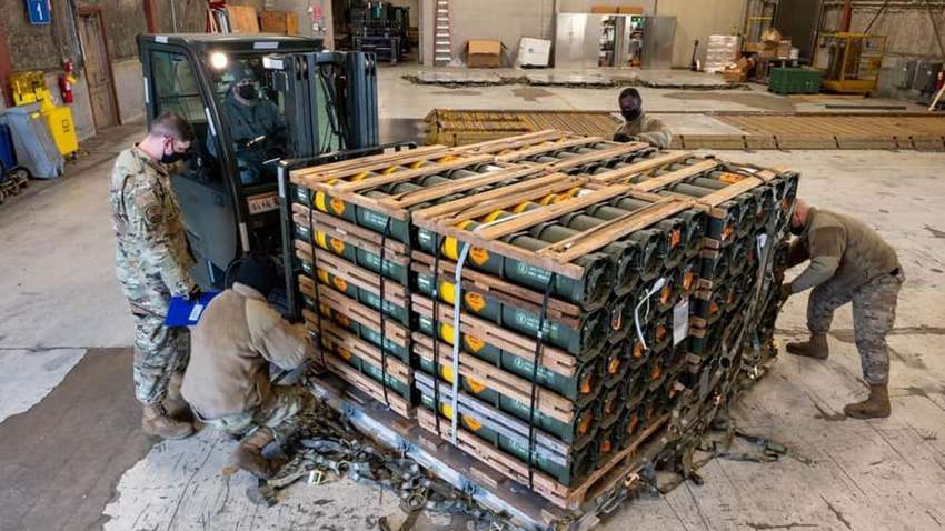 В Белом доме рассказали, сколько Украина сможет продержаться с новым пакетом помощи