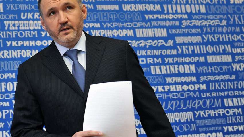 Суд дозволив Кузьміну балотуватися у ВР