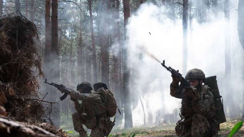 Бои за какой пункт перешли внутрь города: военные бьют тревогу Бои за какой пункт перешли внутрь города: военные бьют тревогу