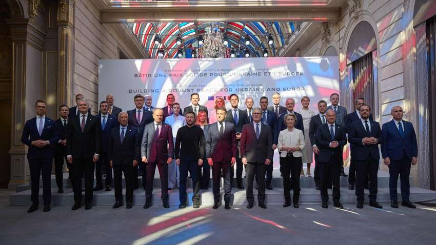 Європа вилетіла зі світової гри: що стало головним підсумком саміту рішучих у Парижі Європа вилетіла зі світової гри: що стало головним підсумком саміту рішучих у Парижі