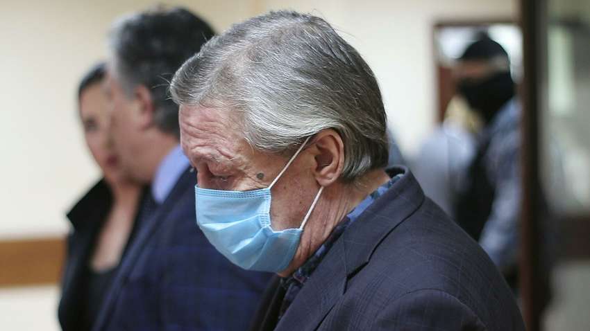 Єфремов буде відбувати термін покарання в колонії "для творчих людей", - джерело