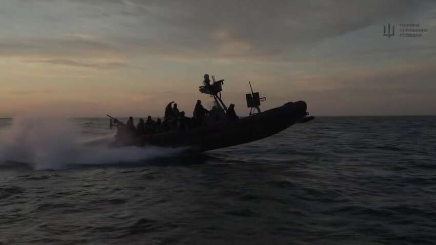 ГУР в Черном море уничтожили оккупантов и подняли флаг Украины: детали операции ГУР в Черном море уничтожили оккупантов и подняли флаг Украины: детали операции