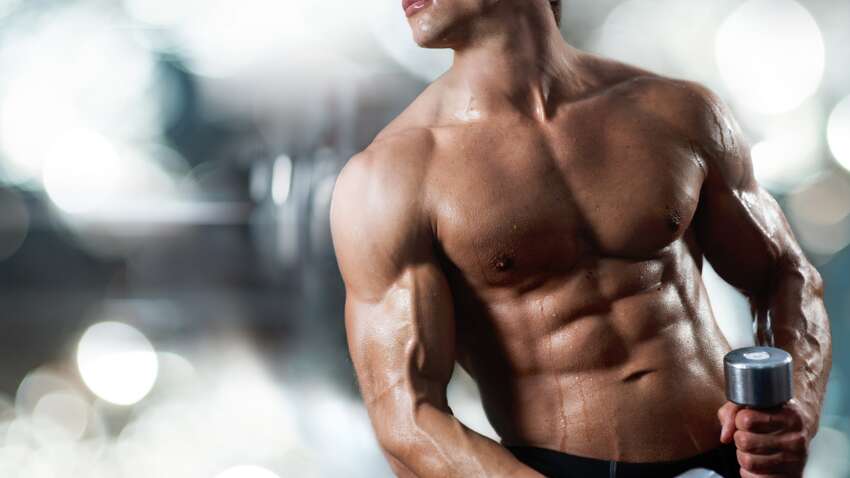 Вчені з’ясували, який тип чоловічої статури вважається найбільш привабливим для жінок