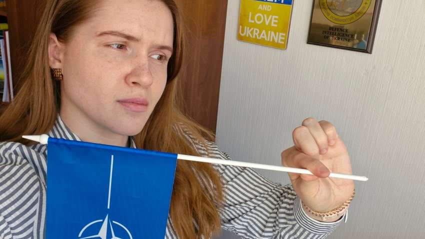 Безуглая уже взялась за Столтенберга. Чем генсек НАТО не угодил украинскому нардепу 