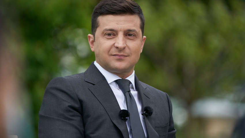 Зеленский рассекретил вопросы, которые задаст украинцам во время выборов (видео) Зеленский рассекретил вопросы, которые задаст украинцам во время выборов (видео)