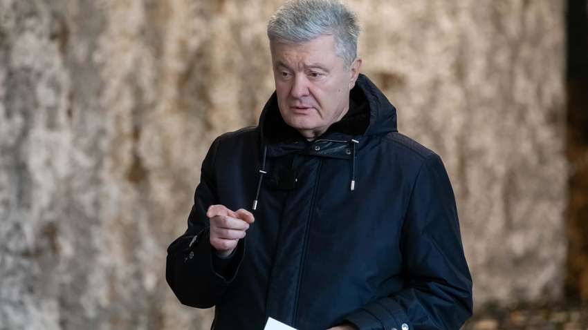 В "Слуге народа" нашли причину, почему Порошенко не надо выгонять из Рады