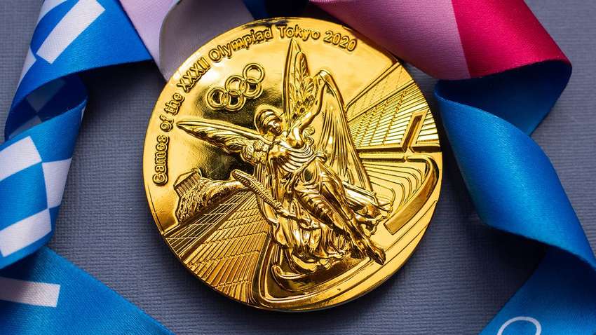 Мер японського міста зіпсував олімпійській чемпіонці золоту медаль: що сталося (ФОТО)