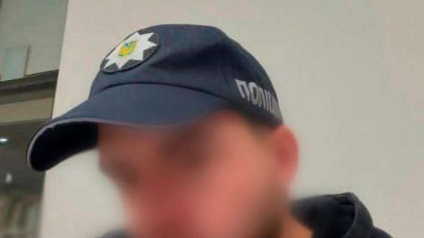 В Киеве мужчина снял провокационное видео в форме полицейских: что ему за это будет