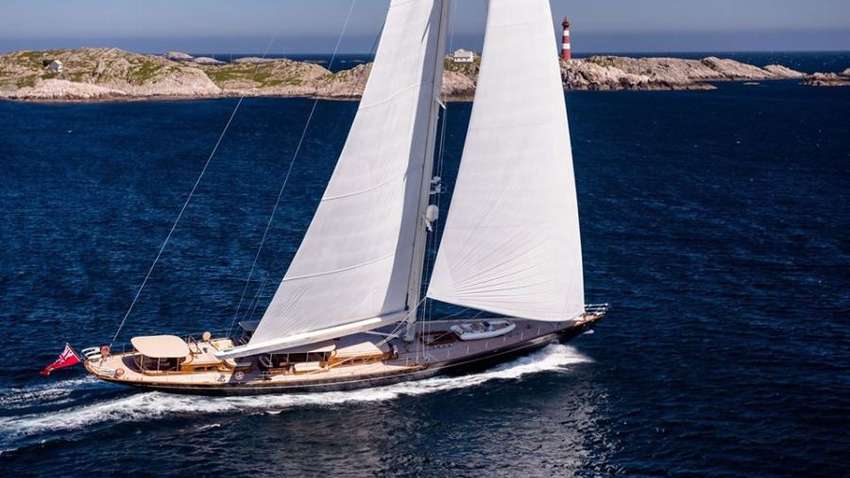 Українця позбавили яхти за борги з аліментів