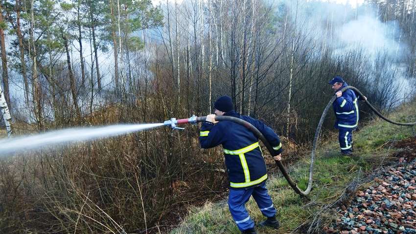 Пожары в Чернобыле и на Житомирщине: из-за ветра возник новый очаг огня