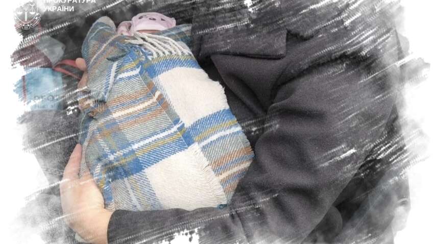 В Николаеве родители пытались продать новорожденного ребенка за $10 тысяч – полиция задержала их с поличным