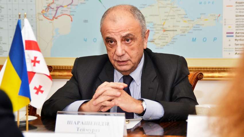 Отозванный посол Грузии отправлен на карантин