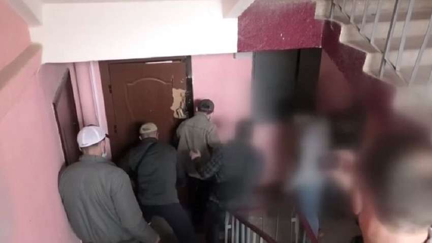 В Минске мужчина застрелил одного из силовиков, что вломились к нему домой