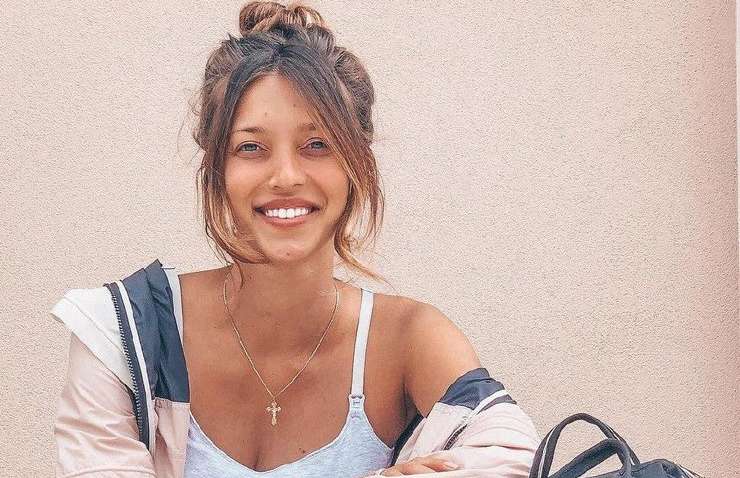 Поки Влад Топалов в Москві: Регіна Тодоренко засвітилася з іншим чоловіком на відпочинку