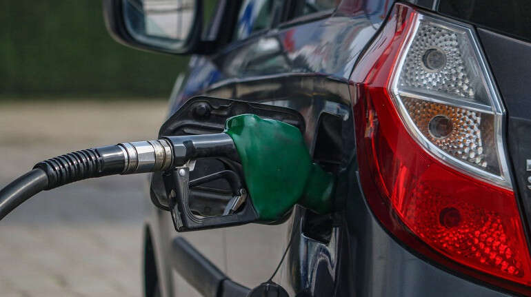 Ціни на бензин у РФ б'ють рекорди: що сталося