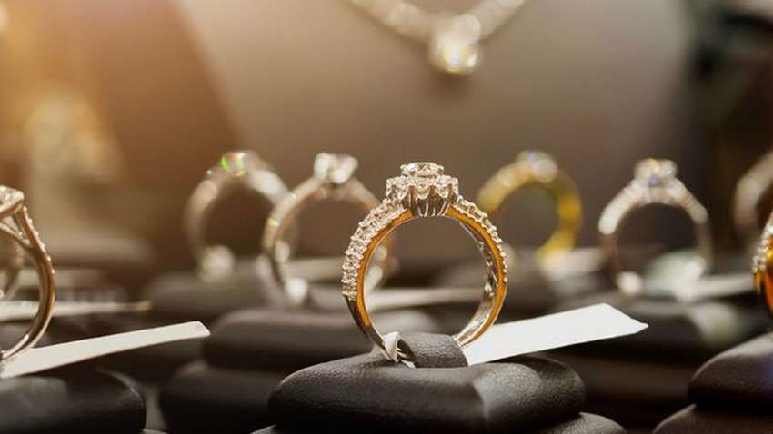 Невиданная роскошь: 5 самых дорогих украшений в мире (ФОТО)