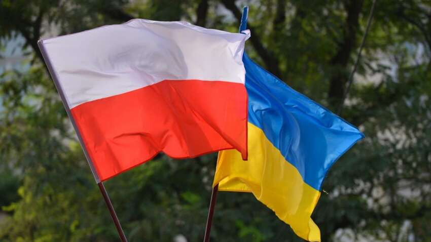 Польша жестко перекроет кислород Украине: озвучено тревожное заявление о последствиях скандала с УПА Польша жестко перекроет кислород Украине: озвучено тревожное заявление о последствиях скандала с УПА