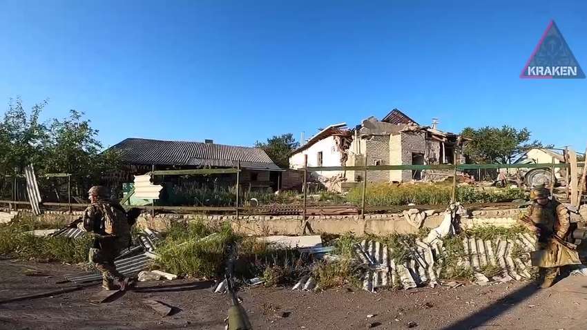 Спецпідрозділ Kraken узяв у полон розвідника ГРУ РФ - відео захоплення та допиту