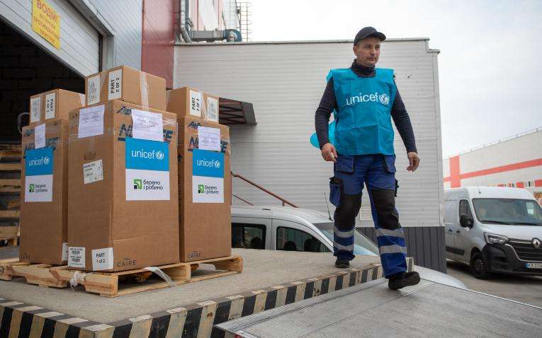 34 украинские больницы получат кислородные концентраторы от благотворительного фонда ПриватБанка и ЮНИСЕФ 34 украинские больницы получат кислородные концентраторы от благотворительного фонда ПриватБанка и ЮНИСЕФ