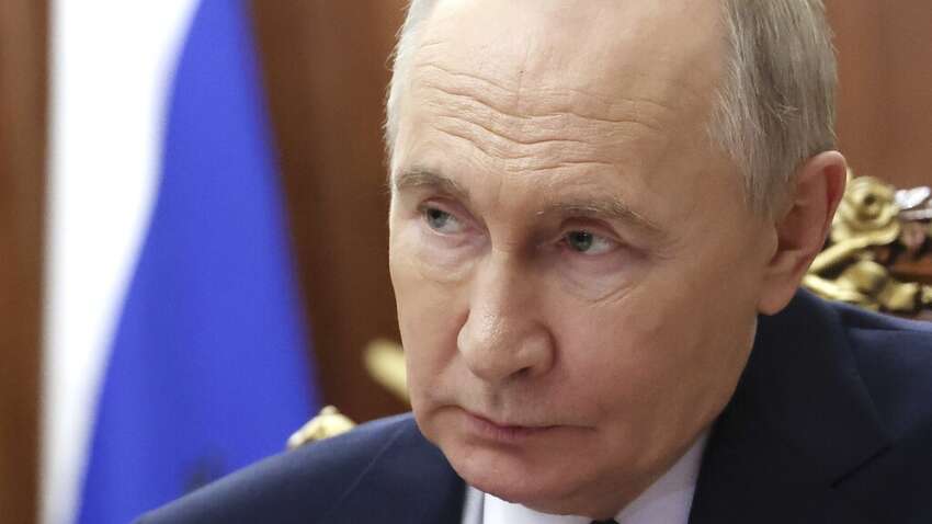 Путін у паніці: чому "тасує" військове керівництво РФ під час активної фази бойових дій