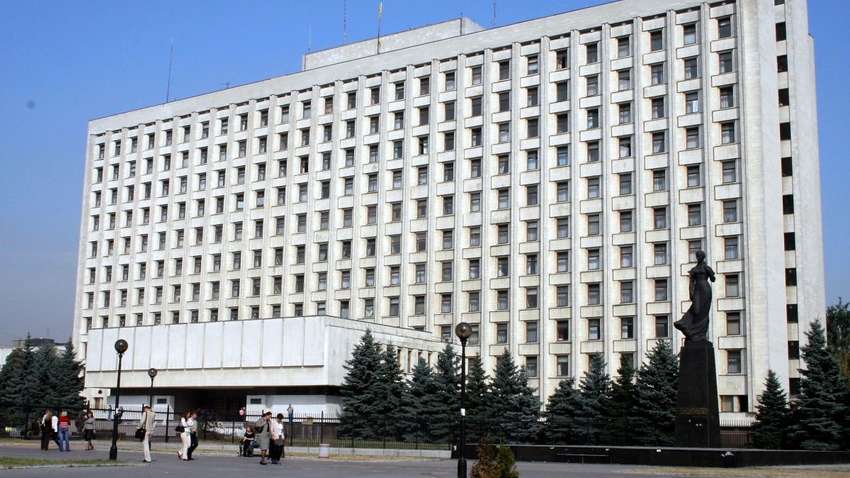 Политэксперт: Бизнесмен Полищук пытается контролировать Киевский областной совет 