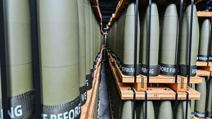 Аж 20 стран согласилось и только 4 из них дали Чехии деньги на покупку боеприпасов для Украины Аж 20 стран согласилось и только 4 из них дали Чехии деньги на покупку боеприпасов для Украины