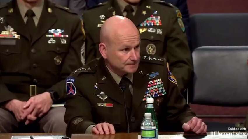 Українці навчають Альянс: Крістофер Каволі визнав перевагу українського досвіду в управлінні системами Patriot Українці навчають Альянс: Крістофер Каволі визнав перевагу українського досвіду в управлінні системами Patriot