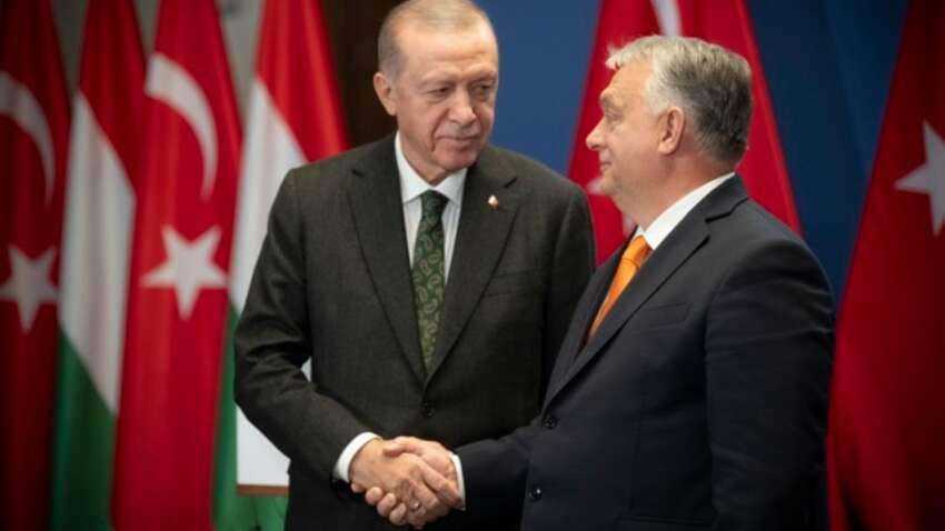 Давление на РФ не выход: друзья Путина заявили, что и дальше будут поставлять российский газ Давление на РФ не выход: друзья Путина заявили, что и дальше будут поставлять российский газ