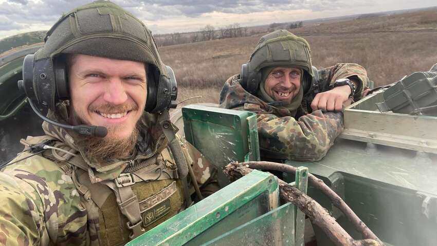 Гучна відставка на фронті: що сталося з командиром відомої бригади Гучна відставка на фронті: що сталося з командиром відомої бригади