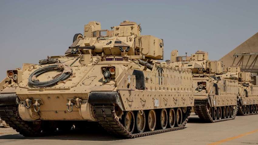 Украина потеряла 16 БМП Bradley: СМИ узнали – остановило ли это наступление