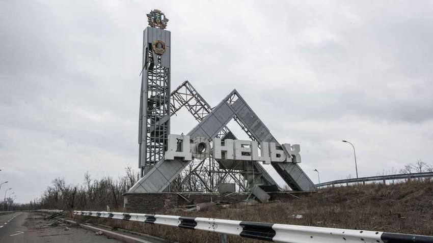 Дорожня карта щодо врегулювання ситуації на Донбасі: блогер розповів, що залежить від України