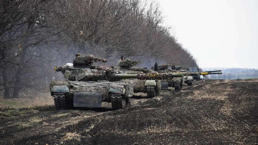 Таке буває рідко. Танкова дуель України проти Росії (ВІДЕО) Таке буває рідко. Танкова дуель України проти Росії (ВІДЕО)