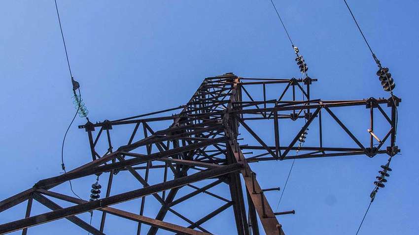 План Коломойского провалился - Кабмин принял постановления, запускающее рынок электроэнергии с 1 июля