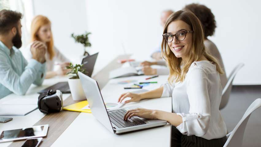 Работа после 9 класса: Топ-5 вакансий для молодёжи Работа после 9 класса: Топ-5 вакансий для молодёжи